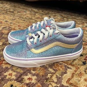 NWT glitter Vans